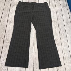 Van Heusen Womens Gray Plaid Stretch Slight Boot Leg Size 12 Short Pants